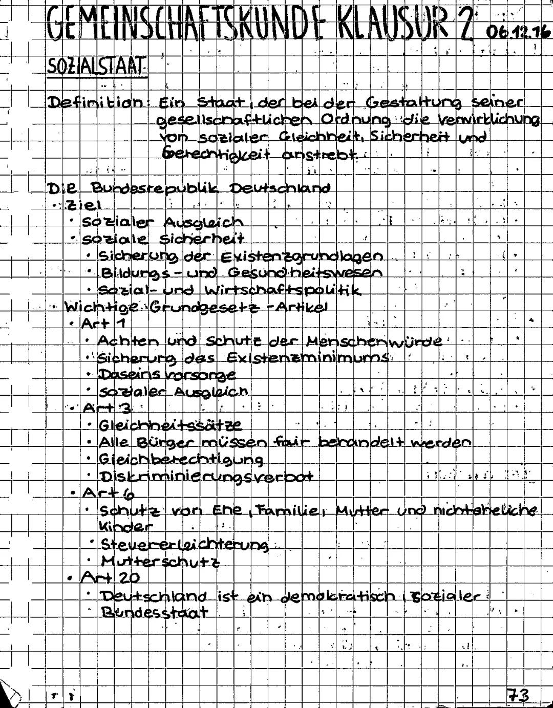# GEMEINSCHAFTSKUNDE KLAUSUR 2 06.12.16

SOZIALSTAAT

Definition: Ein Staat, der bei der Gestaltung seiner
gesellschaftlichen Ordnung die ve